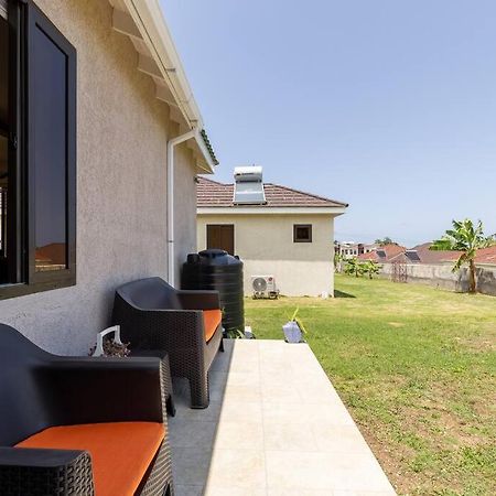 Sun Shine Luxury Villas 2 Bedroom Pool & Gym Ocho Rios St Ann Bagian luar foto