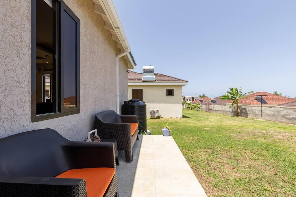 Sun Shine Luxury Villas 2 Bedroom Pool & Gym Ocho Rios St Ann Bagian luar foto